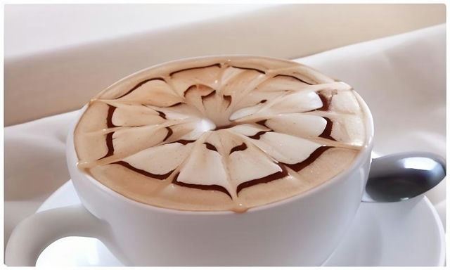 黑咖啡与牛奶的完美比例，让你一次品尝到绝妙口感