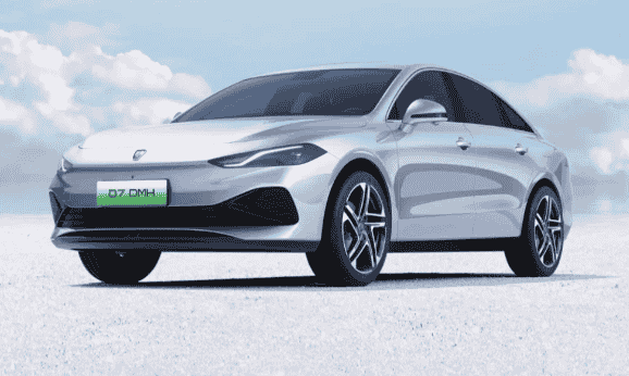 荣威D7全新上市:EV和DMH动力齐发,多重权益等你来享