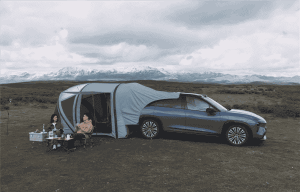 蔚来发布全新天穹车尾帐,满足露营需求