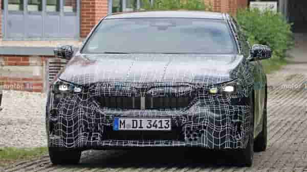 宝马5系谍照曝光!外观微调,内饰全新换装