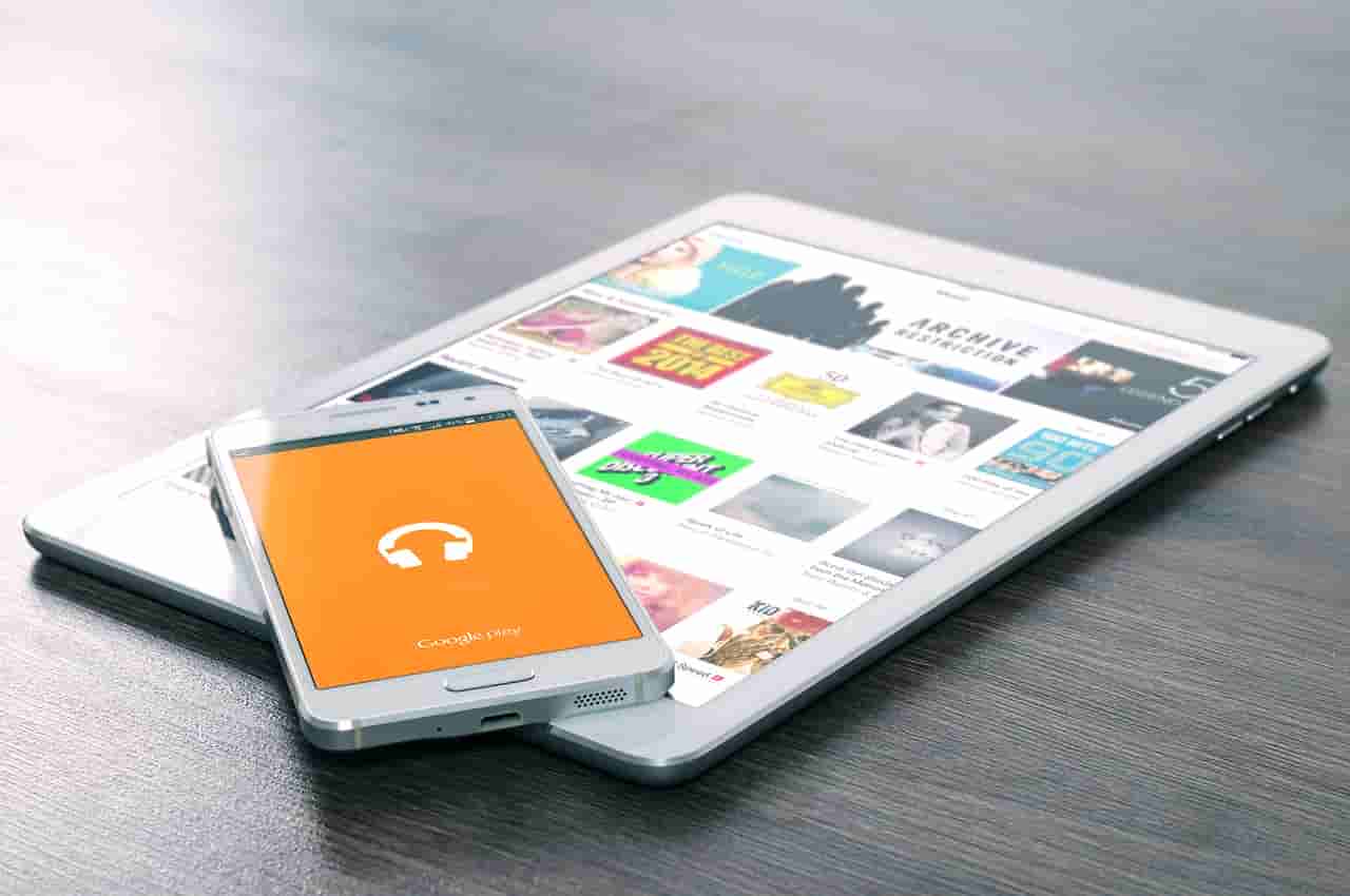 全面评测三星Galaxy Watch 4，智能手表的新标杆，你的健康守护者