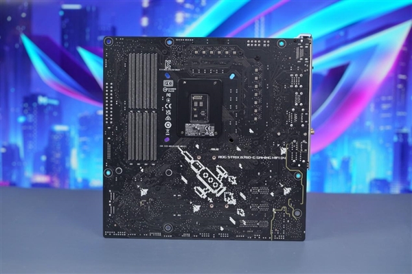 银白装甲!华硕ROG STRIX B760-G GAMING WIFI D4小吹雪主板图赏
