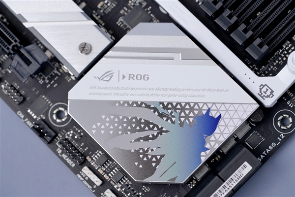 银白装甲!华硕ROG STRIX B760-G GAMING WIFI D4小吹雪主板图赏