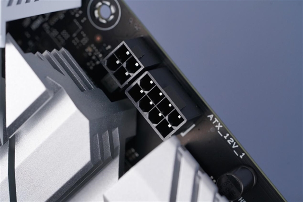 银白装甲!华硕ROG STRIX B760-G GAMING WIFI D4小吹雪主板图赏