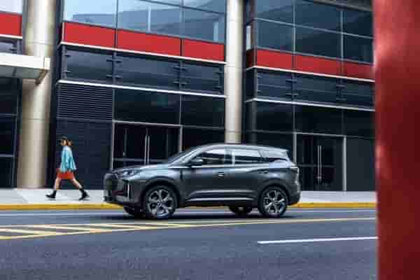 9.99万起 新款奇瑞瑞虎7 PLUS上市:全系鲲鹏1.6T发动机