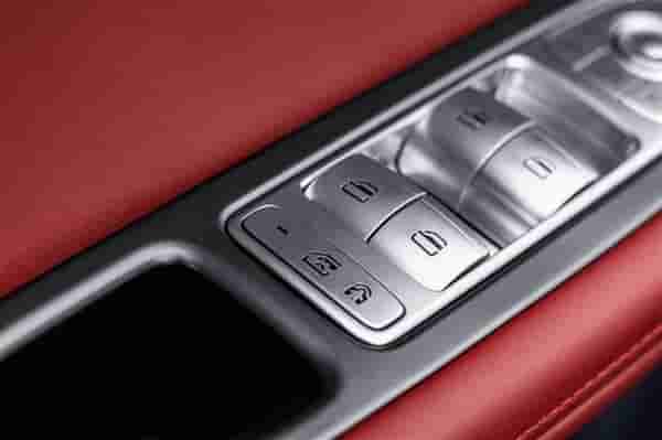 9.99万起 新款奇瑞瑞虎7 PLUS上市:全系鲲鹏1.6T发动机