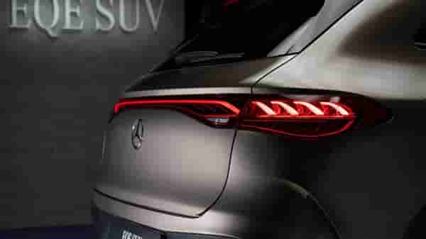 最远跑590公里 奔驰EQE SUV正式亮相:买它特斯拉销售不敢嘲讽