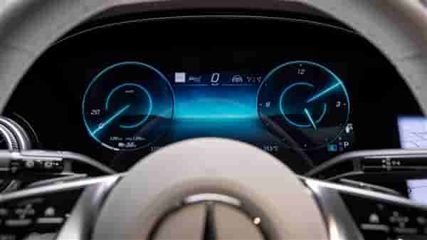 最远跑590公里 奔驰EQE SUV正式亮相:买它特斯拉销售不敢嘲讽