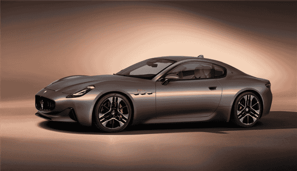 玛莎拉蒂首款纯电车发布:后置双独立电机、2.7秒破百