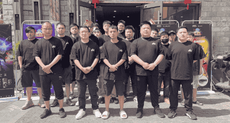 出道即巅峰 《街头篮球》G3携手蓝b