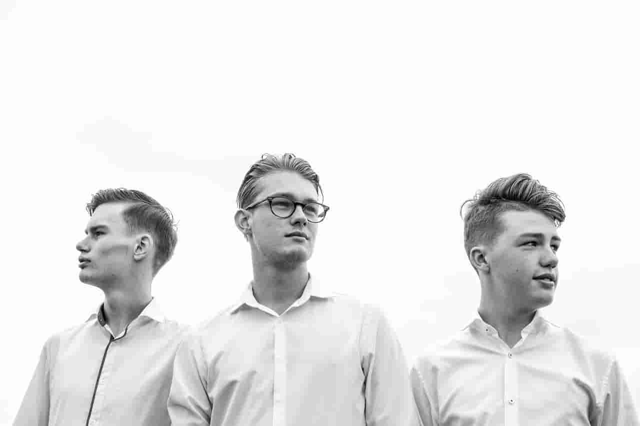 揭秘泰国悲剧,四位门童粉丝的不幸离世