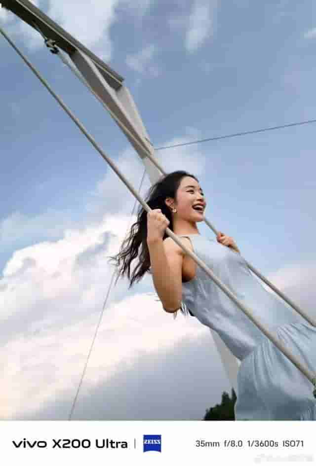 vivo X200 Ultra影像大升级，三焦段