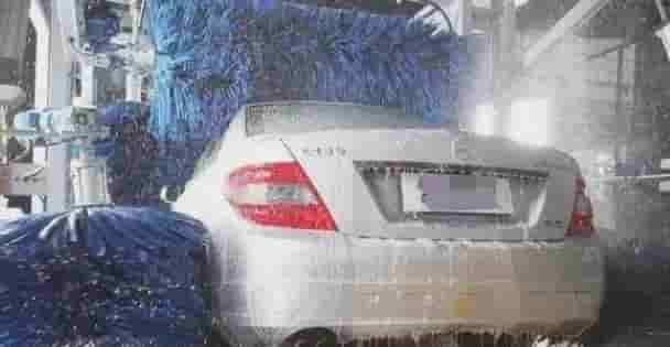 加油站免费洗车真相：老司机为何宁愿