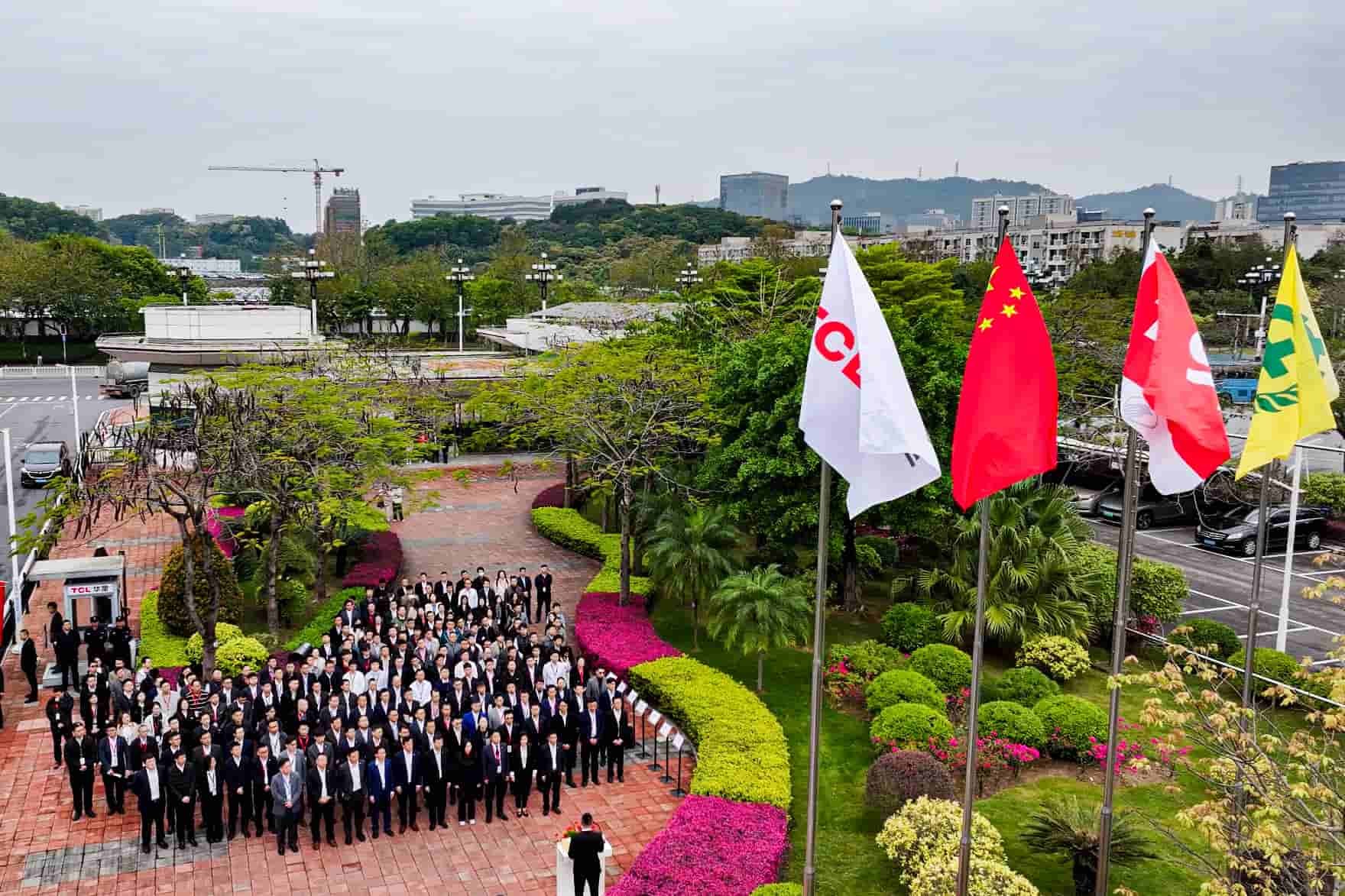 TCL华星广州t11基地交割成功，开启全