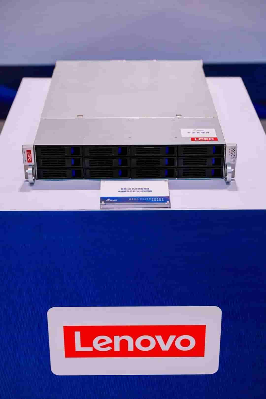 睿思芯科发布灵羽处理器，宣称性能比肩国际主流服务器芯片