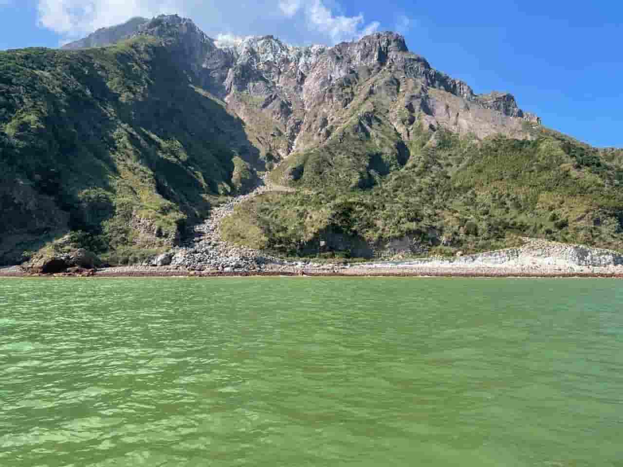 远古地球曾是一片“翡翠海”？新研究揭示24亿年前海洋呈绿色