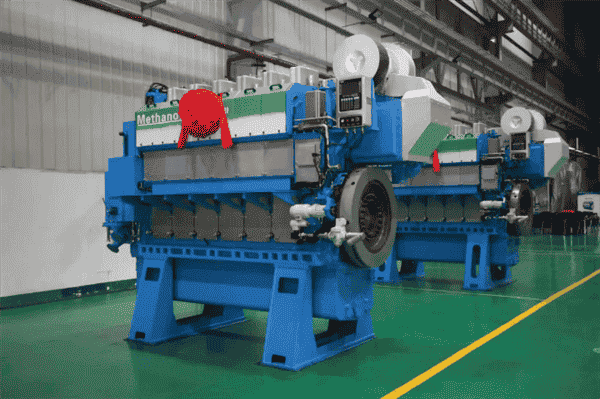 中国船舶突破！首台高替代率甲醇燃料船用中速机成功交付