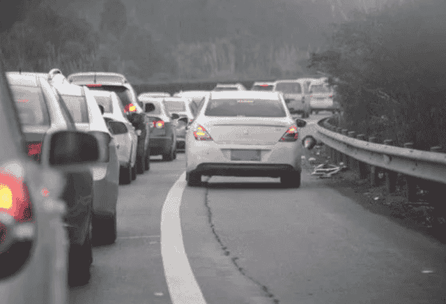 新手司机上路需谨慎，这些错误易犯，一不小心12分就没了！