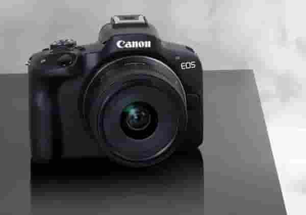 佳能EOS R50 V配置曝光：2400万像素升级，视频自拍新体验，售价约五千起