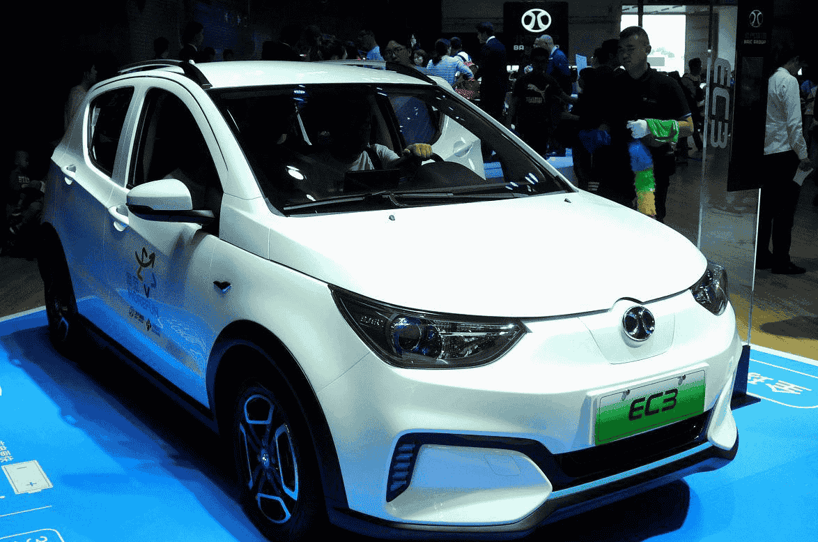 新能源车保险新规实施，电池维修有标准，真要换电池那么难吗？