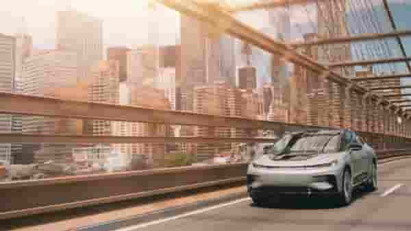 法拉第未来FF 91 2.0纽约首秀，贾跃亭能否借此加速回国进程？