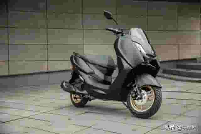 雅马哈兴鹰125：创核科技加持，通勤路