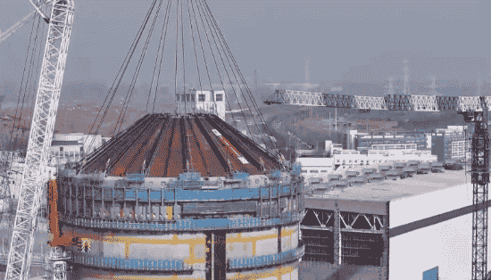 海阳核电3号机组钢穹顶吊装成功，近