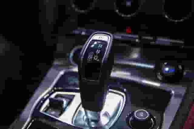 二手车交易攻略：快速卖车技巧与防坑