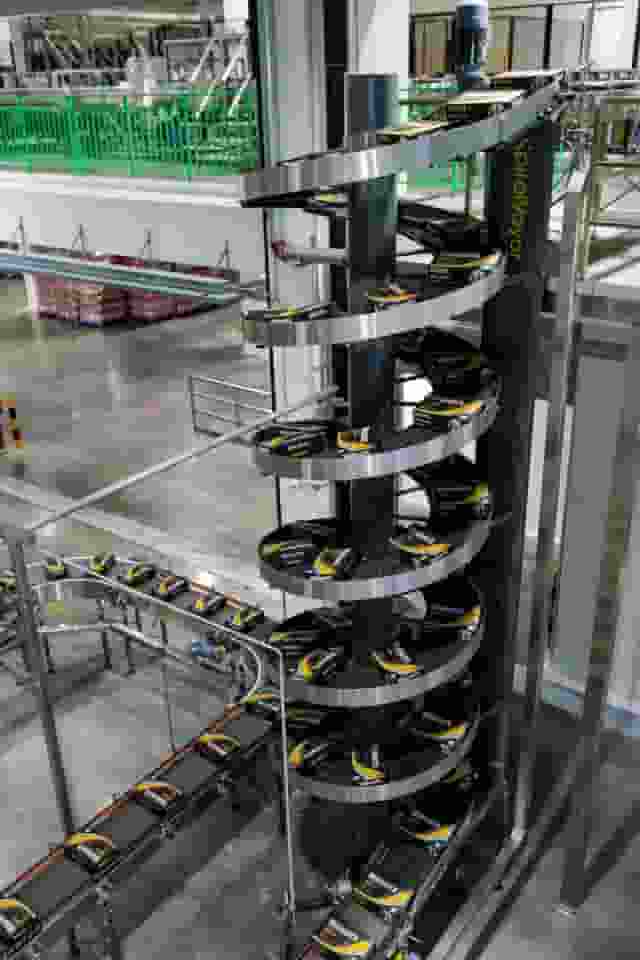 屈臣氏佛山三水智能基地投产，年产值预计达10亿，食品饮料产业再添新动力