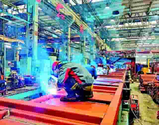 元宵佳节不停工，中车眉山公司全力冲