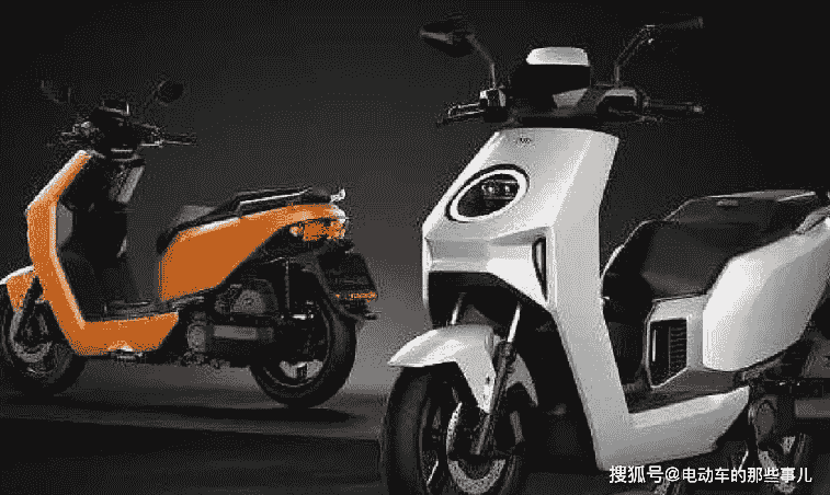 万元预算内，燃油摩托车与电动摩托车