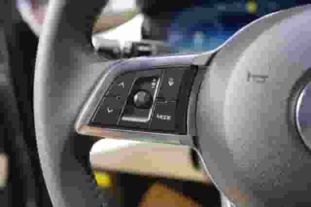 低价二手车诱惑大，避坑指南助你安全驾驶不上当！