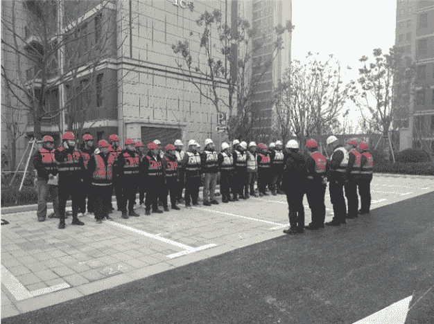 党建引领新篇章，中建八局与孚宏置业共筑安全高效开工梦