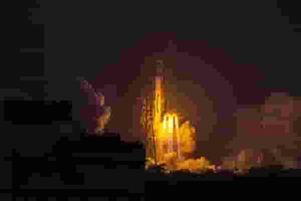 长八甲火箭首飞圆满！新型发动机YF-7