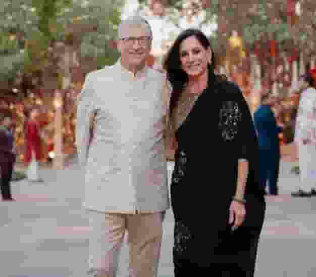 比尔·盖茨新恋情曝光,离婚后称与前妻分离为最后悔之事