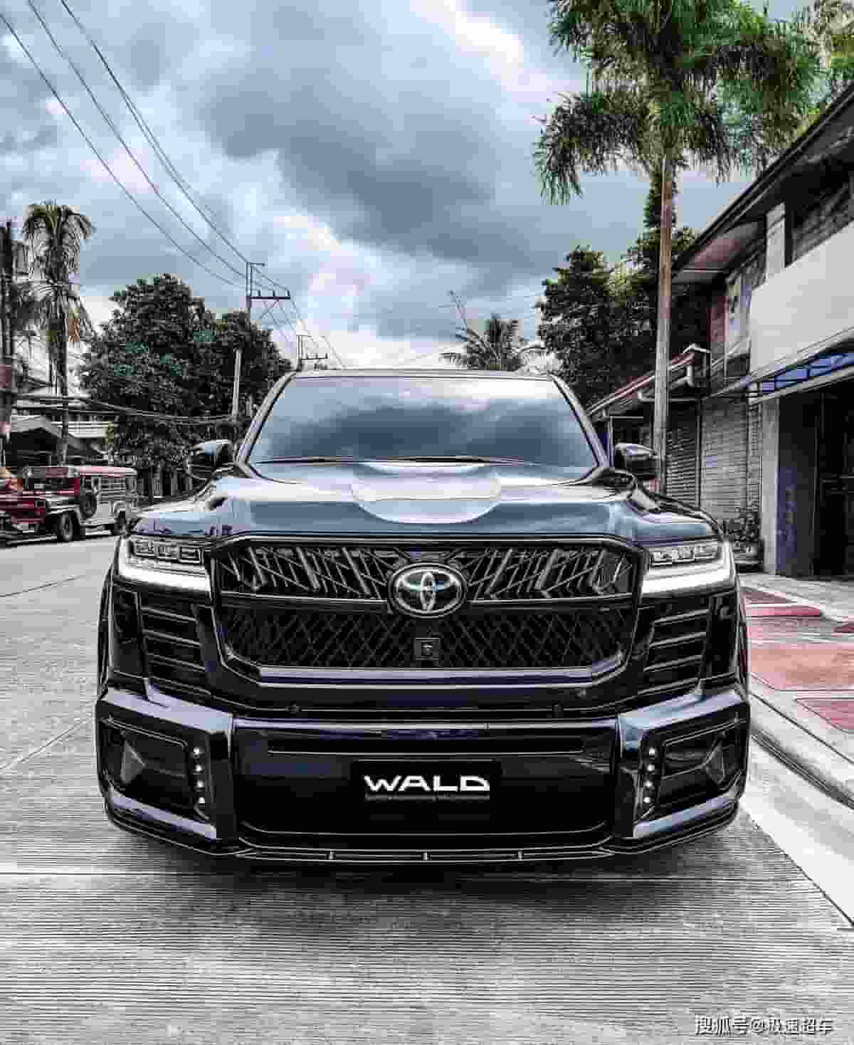 兰德酷路泽改装版炫酷登场，越野性能