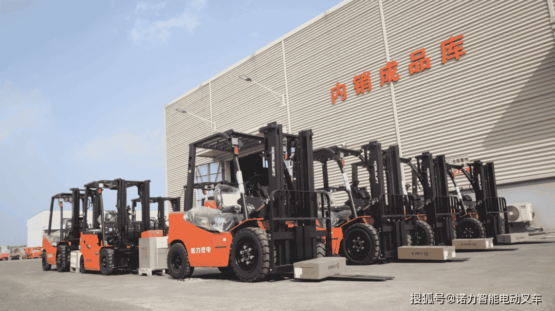 诺力新春首秀，叉车整装待发，奋进2025新征程开门红！