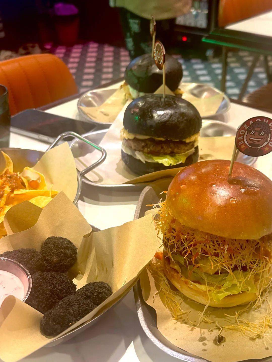 自助餐新风尚：小餐饮店自救，打工人性价比之选？