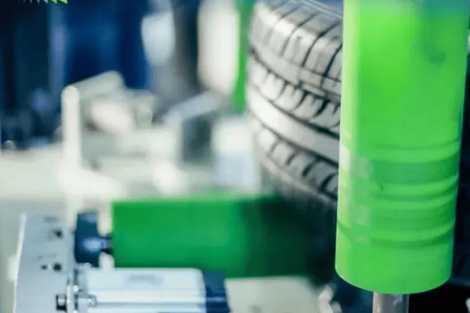 联想跨界新突破！AI轮胎外观全检设备引领行业变革