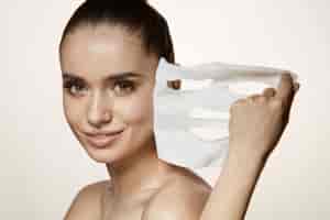 产后肚皮妊娠纹怎么办呢 产后肚皮妊娠纹怎么办呢