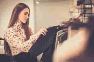 黑色长纱裙配什么鞋子