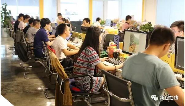 成都企业小站小程序开发上线,免费为5000家做名片