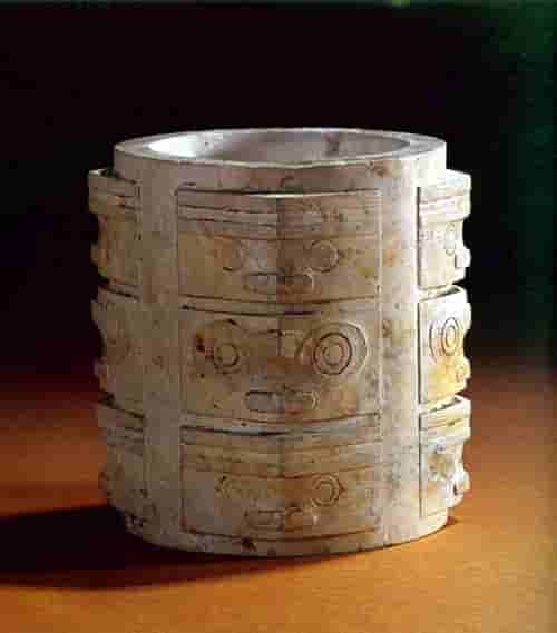 中华玉文化经历了怎样的发展？