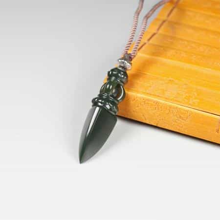 新手买和田玉，应该注意哪些方面才不