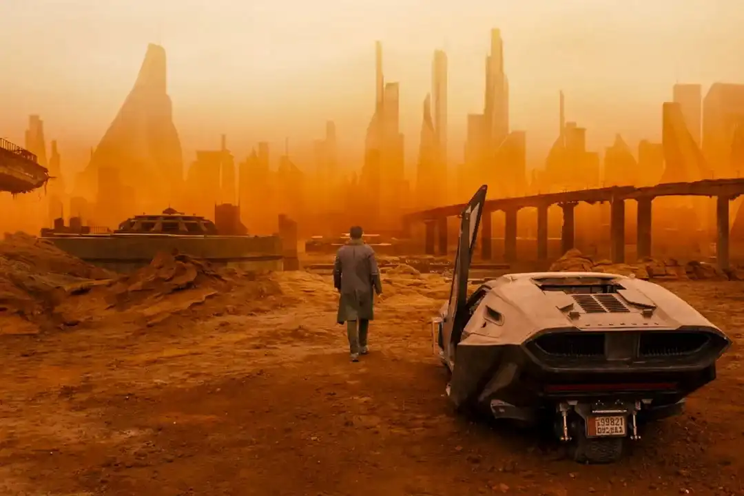 用4个章节，帮你快速了解2025流行的新粗野主义设计