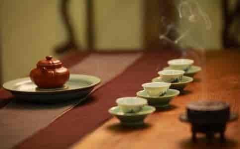 如何快速懂茶呢，品茶八个技巧，成就品鉴高手