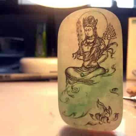 想定做翡翠或者和田玉挂件，有没有好的方法途径？